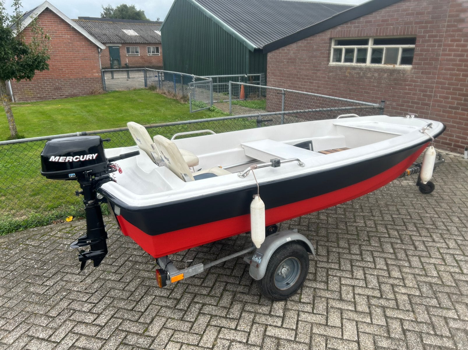 VAARKLARE TOER-VISBOOT+MERCURY 5PK 4TAKT+TRAILER zie omschr, Ophalen of Verzenden, Zo goed als nieuw, Polyester