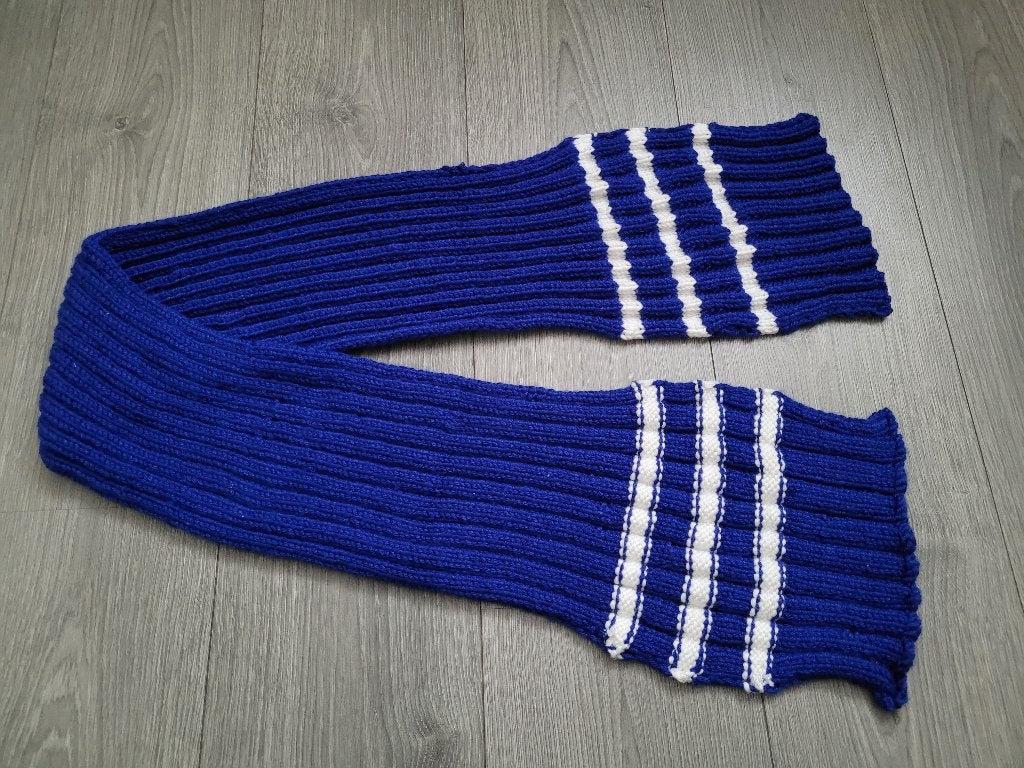 Blauw wit handgebreide sjaal *nieuw* ~ TH1701, Ophalen of Verzenden, Nieuw, Overige maten, Sjaal