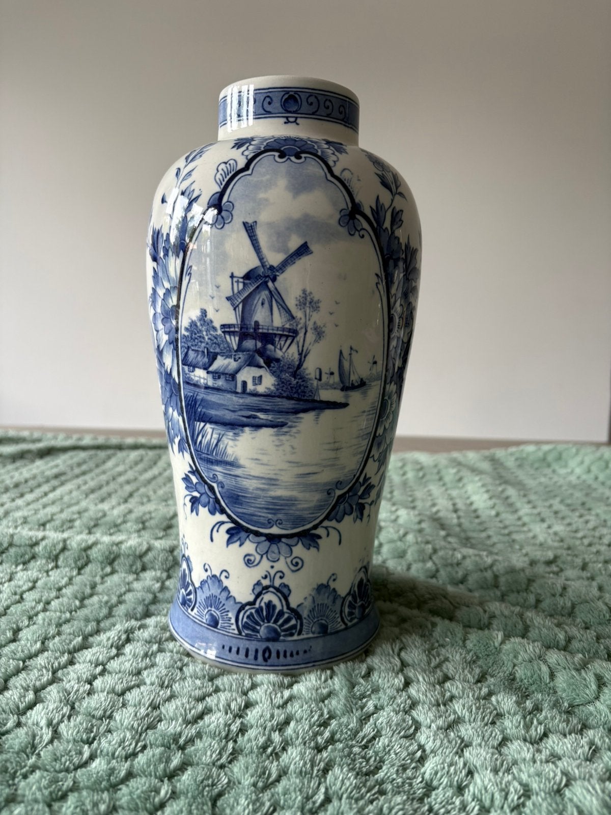 Delfts blauwe vaas, Antiek en Kunst, Antiek | Vazen, Ophalen of Verzenden