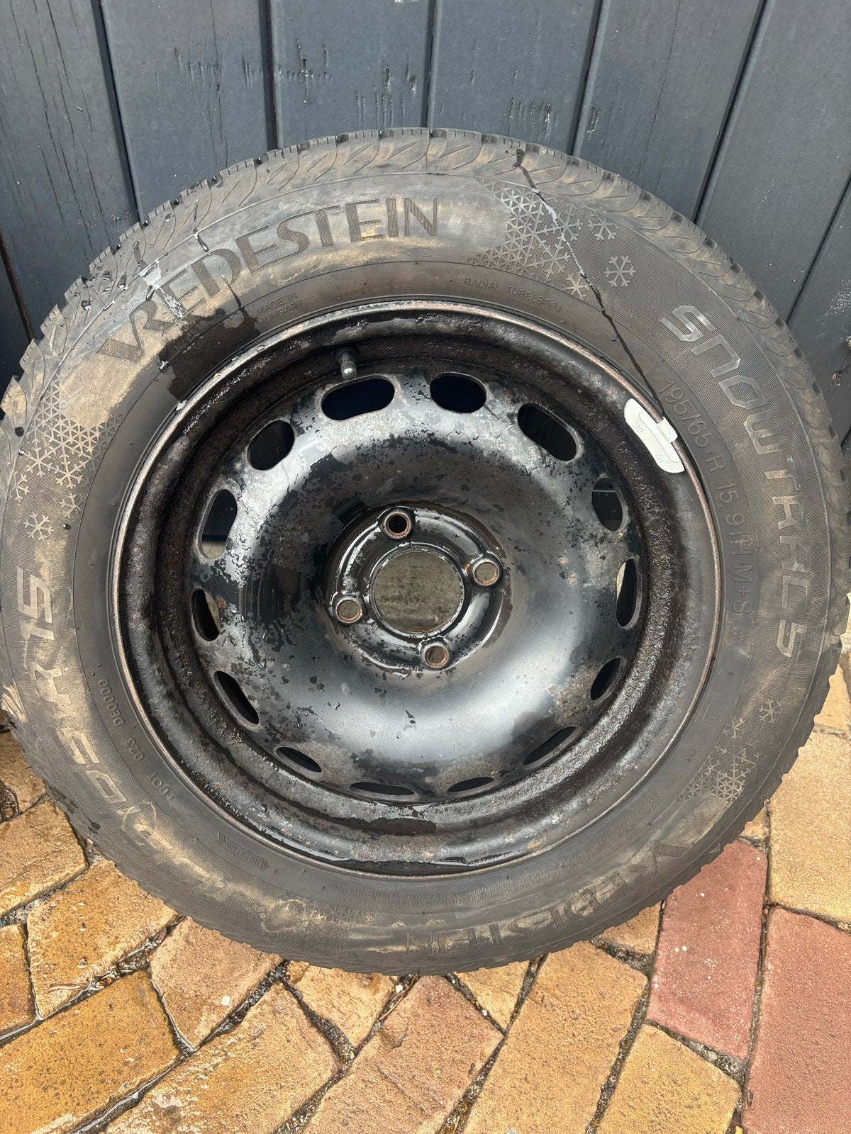 Vredestein Snowtrac winterbanden op stalen velgen, Auto-onderdelen, Ophalen, Gebruikt, 15 inch, Banden en Velgen