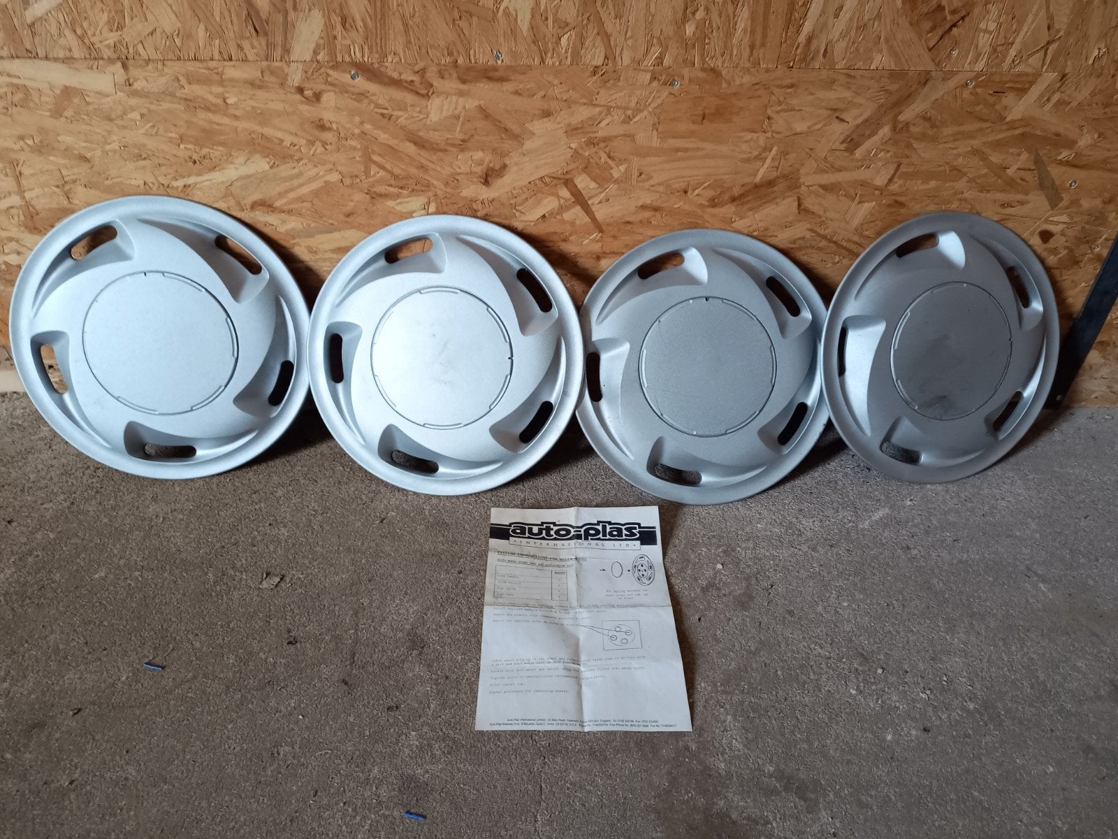 13" wieldoppen voor Lada, Skoda, Yugo, Ophalen of Verzenden, Zo goed als nieuw