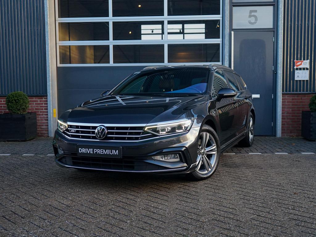 Volkswagen Passat Variant 1.5 TSI R-Line Business +, Auto's, Volkswagen, 730 kg, 4 cilinders, 150 pk, Automatische klimaatregeling