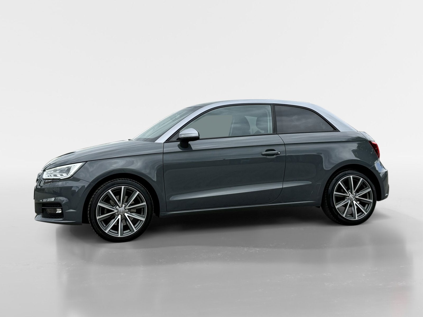 Audi A1 1.4 TFSI Sport Pro Line S Automaat, Auto's, 125 pk, 4 cilinders, 4 stoelen, Leder en Stof