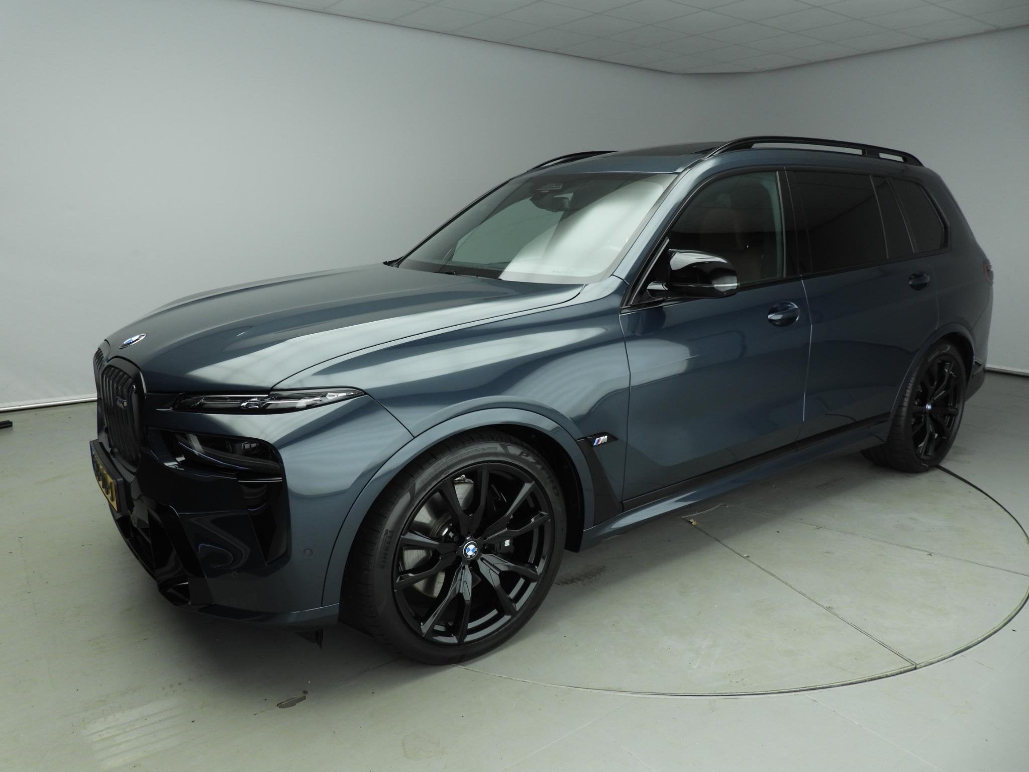 BMW X7 M60i xDrive | M-Sportpakket | Kristal koplampen | Led, Auto's, Automaat, Dealer onderhouden, Gebruikt, Met garantie (alle)