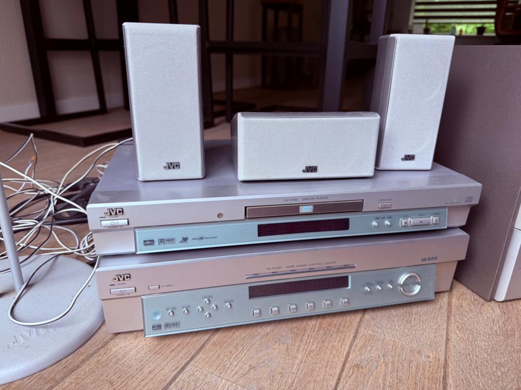 JVC DVD cinema set met 5 boxen en subwoofer, Ophalen, JVC, Dvd-speler