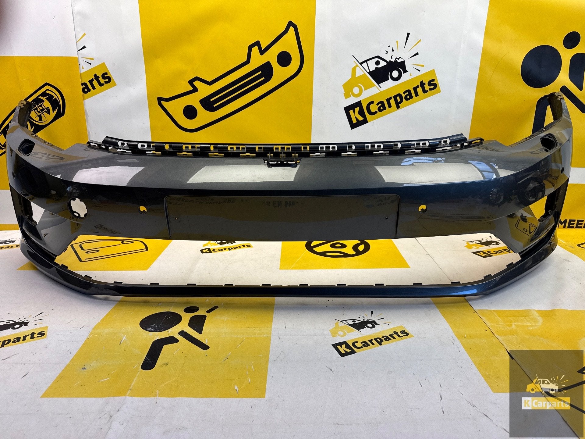 Voorbumper Volkswagen Golf Sportsvan 510807221M, Gebruikt, Volkswagen AG, Bumper, Berliner Ring 2
38440  Wolfsburg, DE