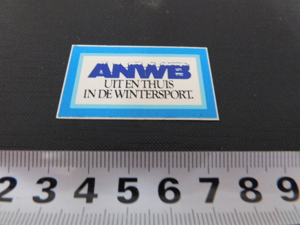 sticker ANWB uit en thuis in de wintersport, Ophalen, Zo goed als nieuw