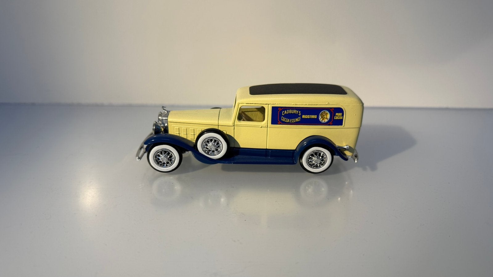 Solido Cadillac V16 1:43, Ophalen of Verzenden, Zo goed als nieuw, Auto