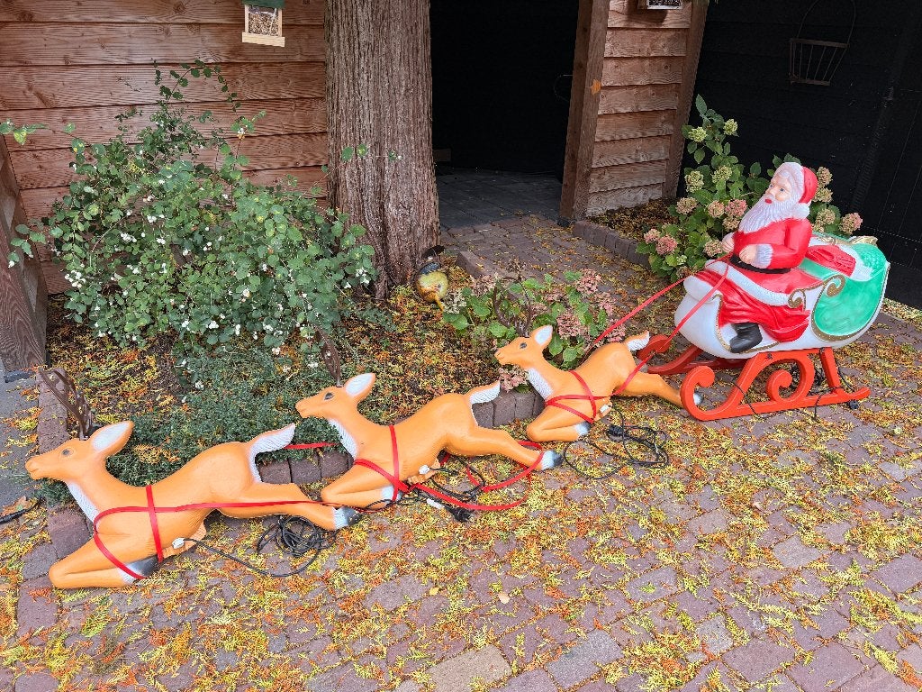 Vintage jaren 70 kerstman op slee met 3 rendieren – verlicht, Diversen, Ophalen, Gebruikt