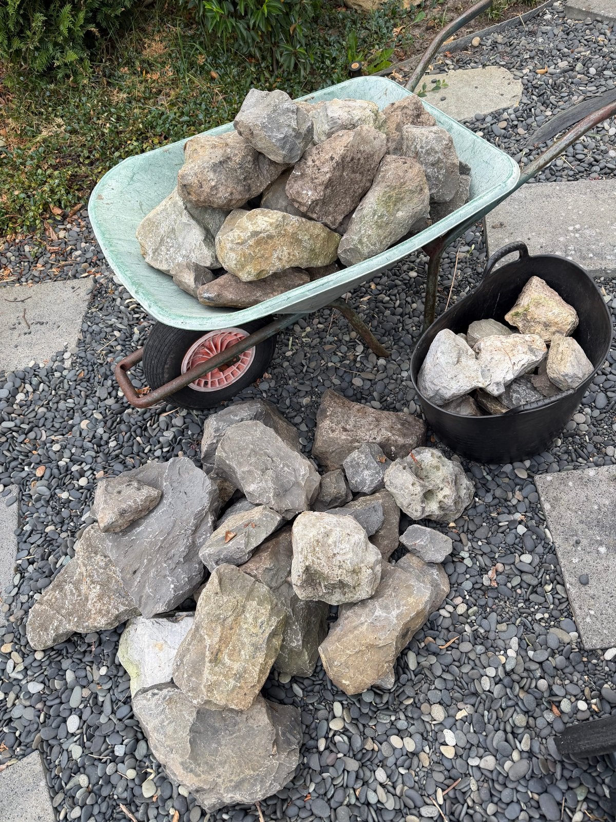 Grote partij natuurstenen rotsen en keien voor tuin, Tuin en Terras, Grind, Keien en Split, Ophalen, Overige materialen, Gebruikt
