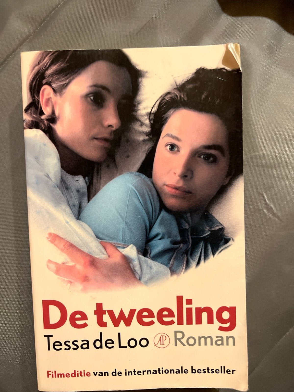 De Tweeling - Tessa de Loo (Filmeditie), Ophalen of Verzenden, Gelezen, Nederland