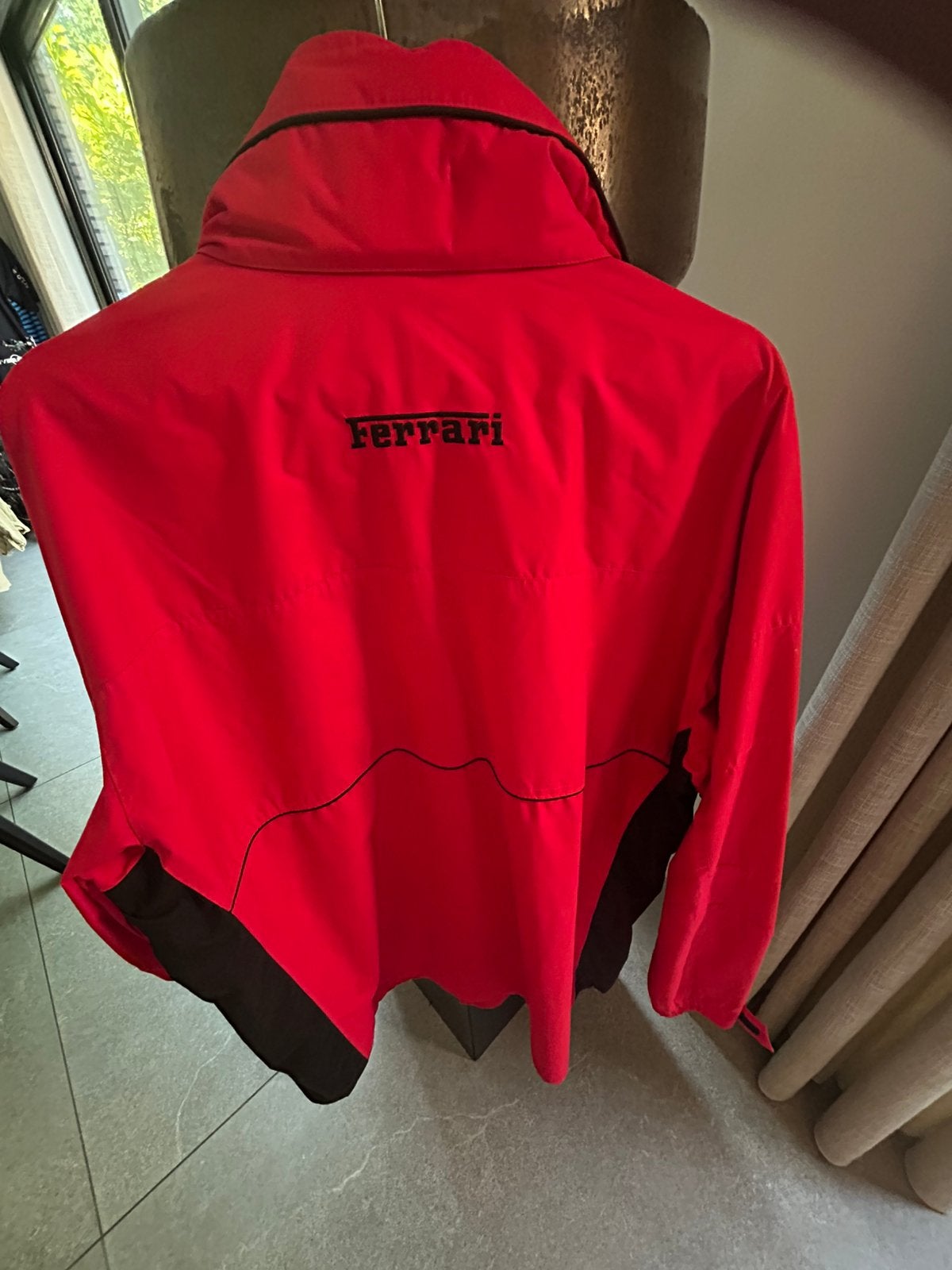 Ferrari jas maat XL mooi vaderdag cadeau !, Ophalen, Maat 56/58 (XL), Zo goed als nieuw, Rood