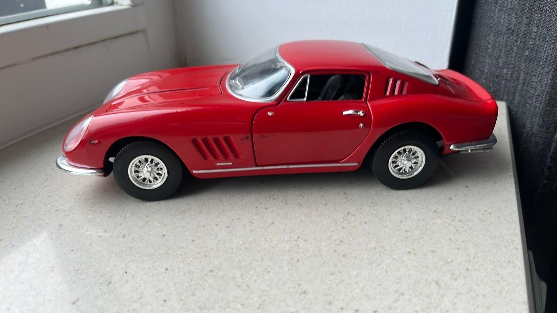 Ferrari 275 GTB-4 ERTL 1:18.zie omschrijving, Hobby en Vrije tijd, Ophalen of Verzenden, Gebruikt, Auto, ERTL