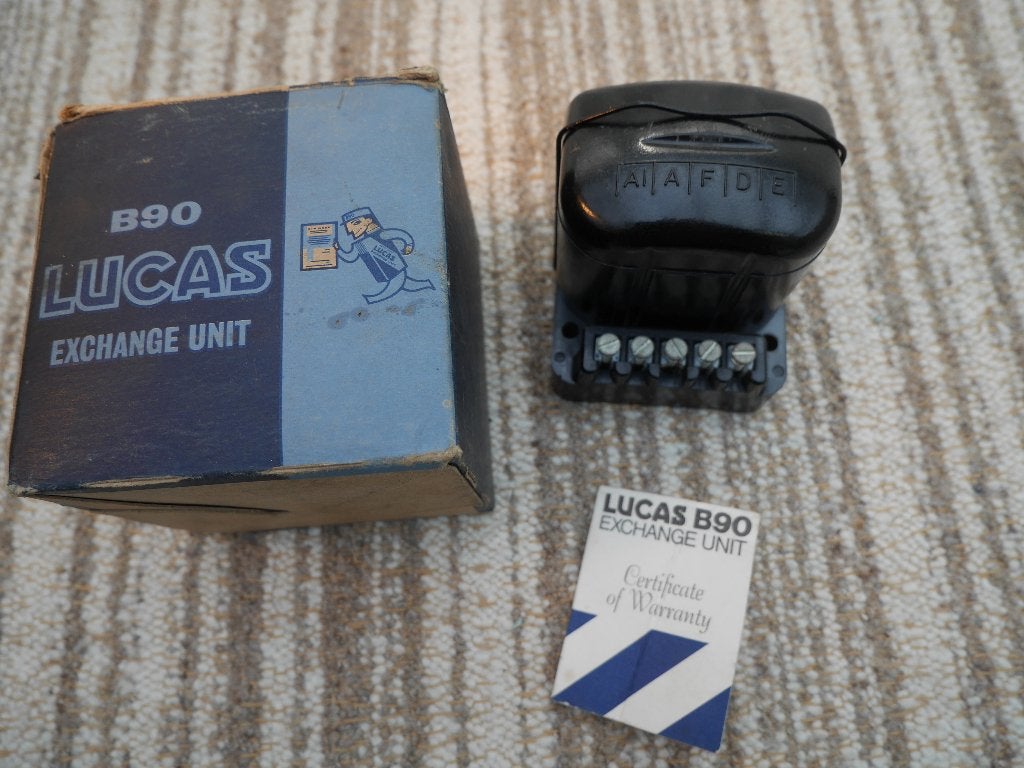 Genuine Lucas England Voltage Regulator , ControlBox, Ophalen of Verzenden, Nieuw, Oldtimer onderdelen