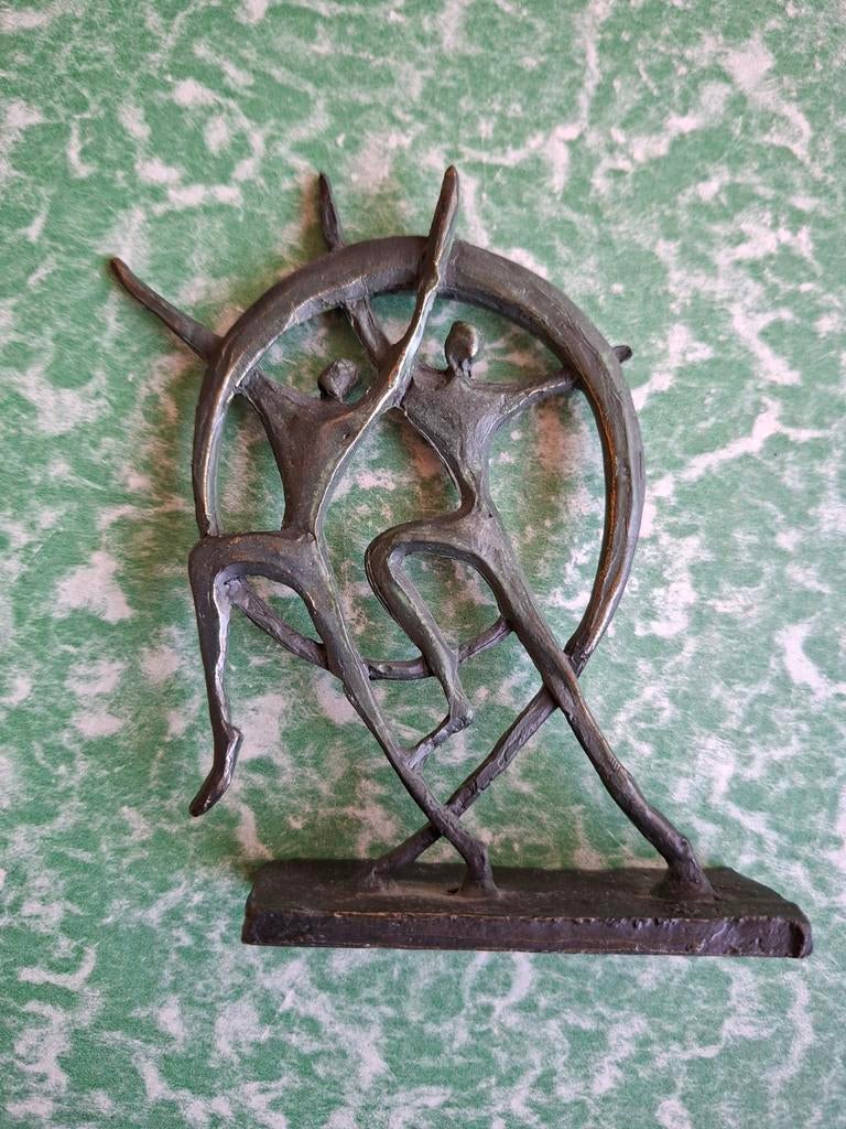 bronzen beeld sculptuur Dancing Together of In Beweging., Ophalen of Verzenden, Brons