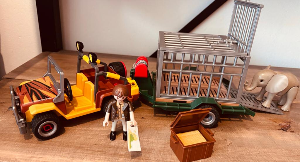 Playmobil Safari Jeep met olifant en trailer, Ophalen of Verzenden, Gebruikt, Jongen of Meisje