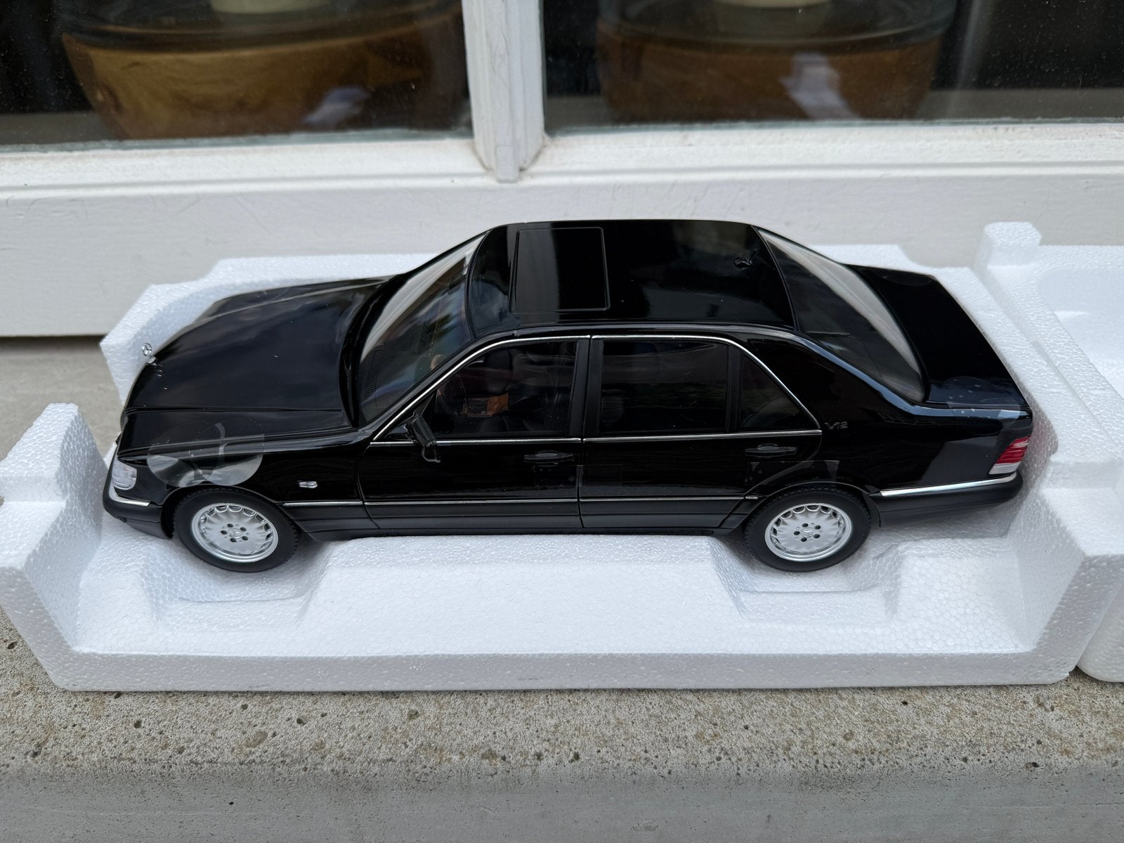 1:18 Mercedes Benz W140 S600 S-Klasse zwart 1997 Norev, Auto, Norev, 70-72 Av. de Bohlen, Vaulx-en-Velin, 69120, France, Norev