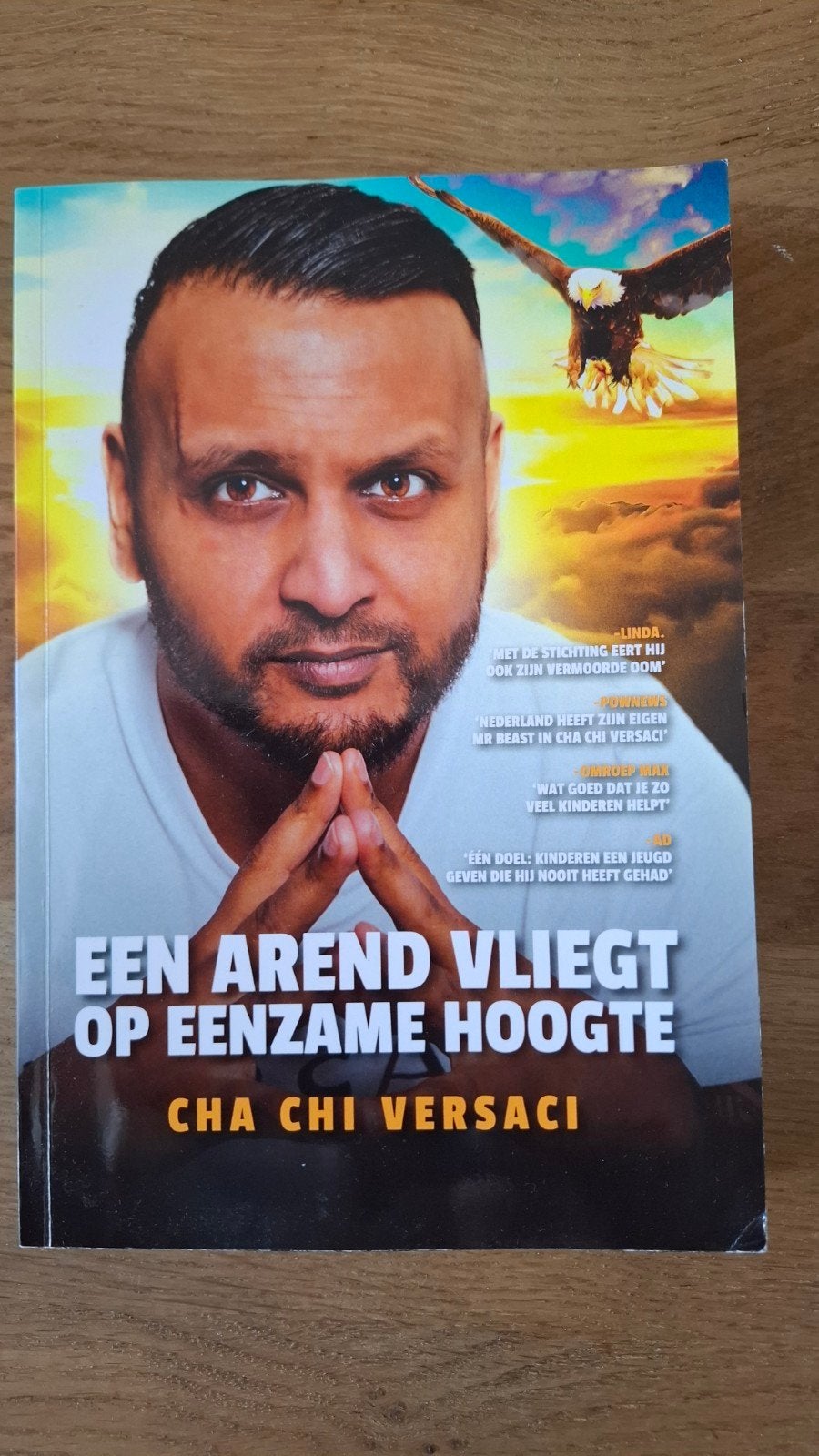 Een Arend Vliegt op eenzame hoogte, Ophalen of Verzenden, Zo goed als nieuw