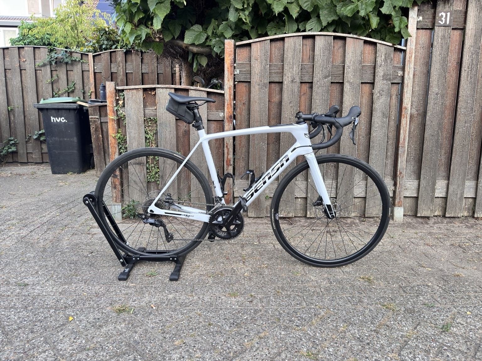 Sensa Giulia G3 Disc 2024 - Carbon met 4iiii powermerer, Zo goed als nieuw, Meer dan 20 versnellingen, Schijfrem, 53 tot 57 cm