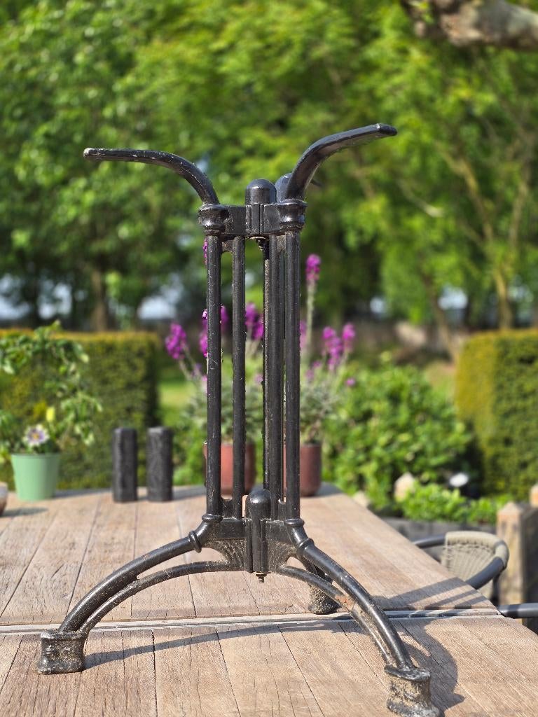 Onderstellen tafels, Ophalen