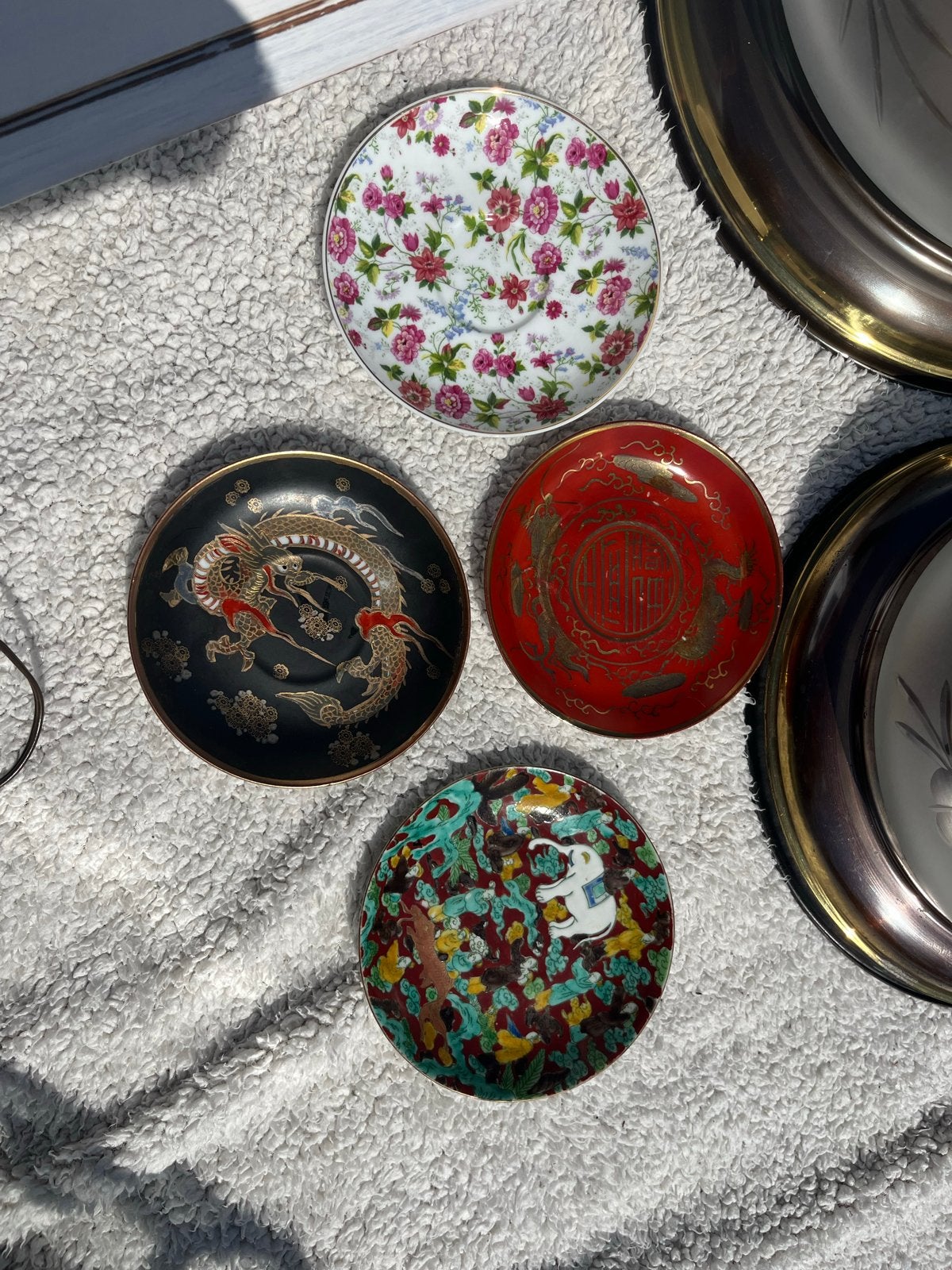 Set van antieke Chinese en Japanse decoratieve schoteltjes, Antiek en Kunst, Ophalen of Verzenden