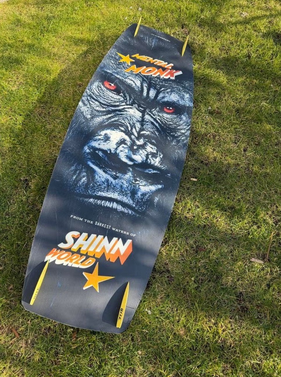 Shinn Monk Kiteboard 137x44 cm met Naish Apex bindingen, Ophalen of Verzenden