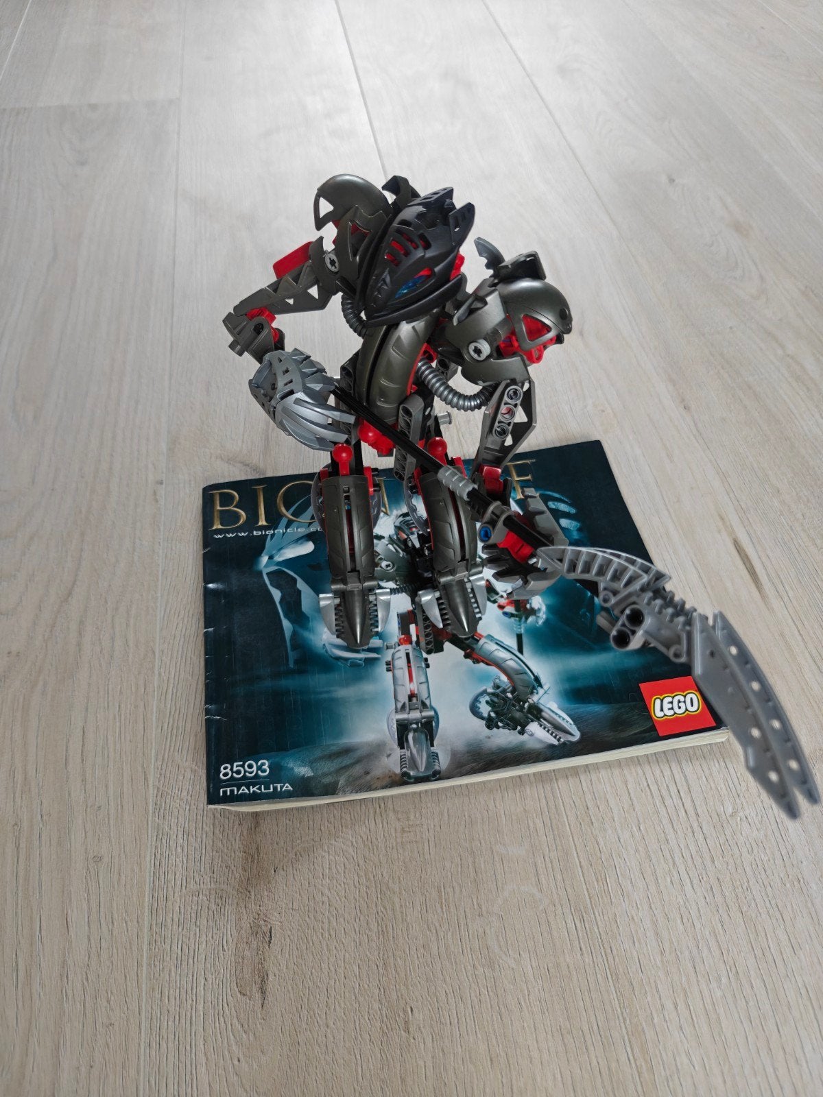 Lego Bionicle Makuta 8593 met boekje, Kinderen en Baby's, Speelgoed | Duplo en Lego, Bionicle, Lego, Ophalen of Verzenden, Zo goed als nieuw