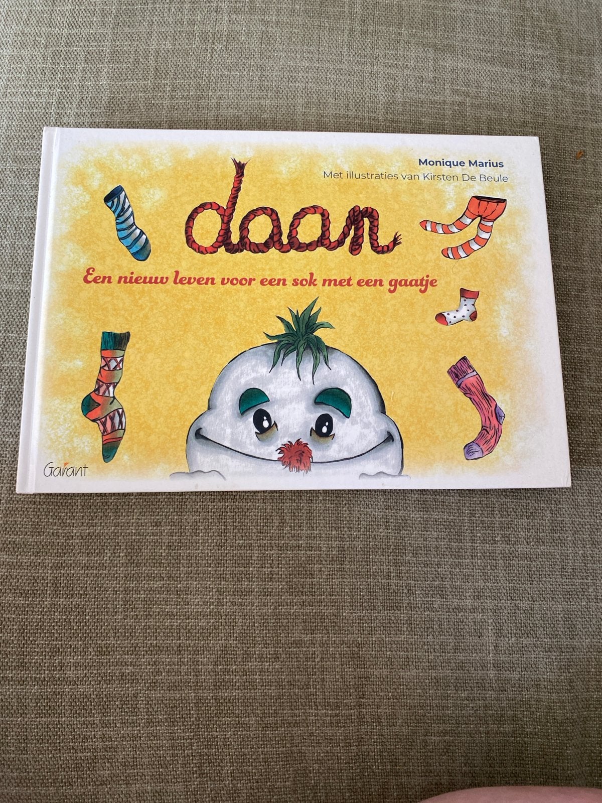 Daan: Een nieuw leven voor een sok met een gaatje, Fictie algemeen, Jongen of Meisje, Ophalen of Verzenden, Zo goed als nieuw