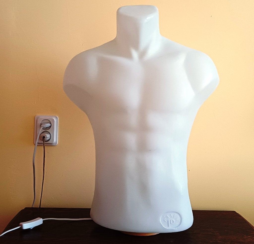 Paspop mannen torso fitness macho mancave lamp, Kunststof, Ophalen of Verzenden, Zo goed als nieuw, Modern