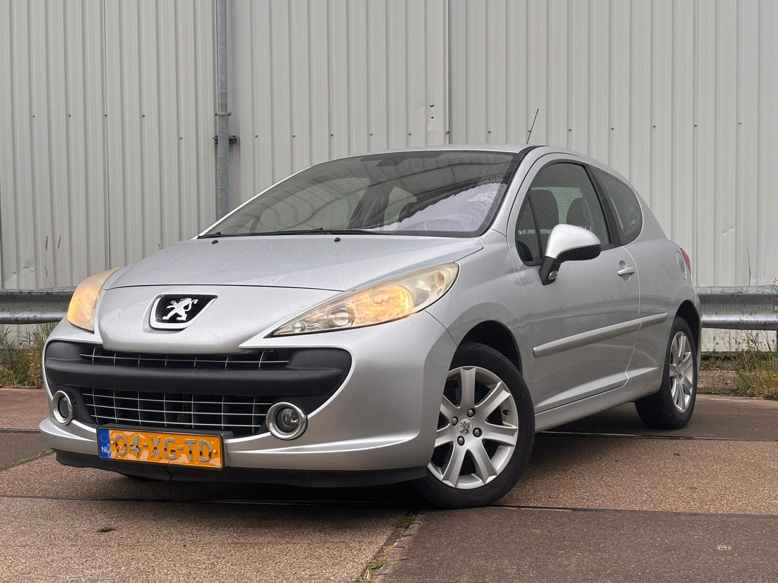 Peugeot 207 1.4 16V | Nieuwe APK | Cruise control | Airco, Voorwielaandrijving, Stof, Zwart, 4 cilinders