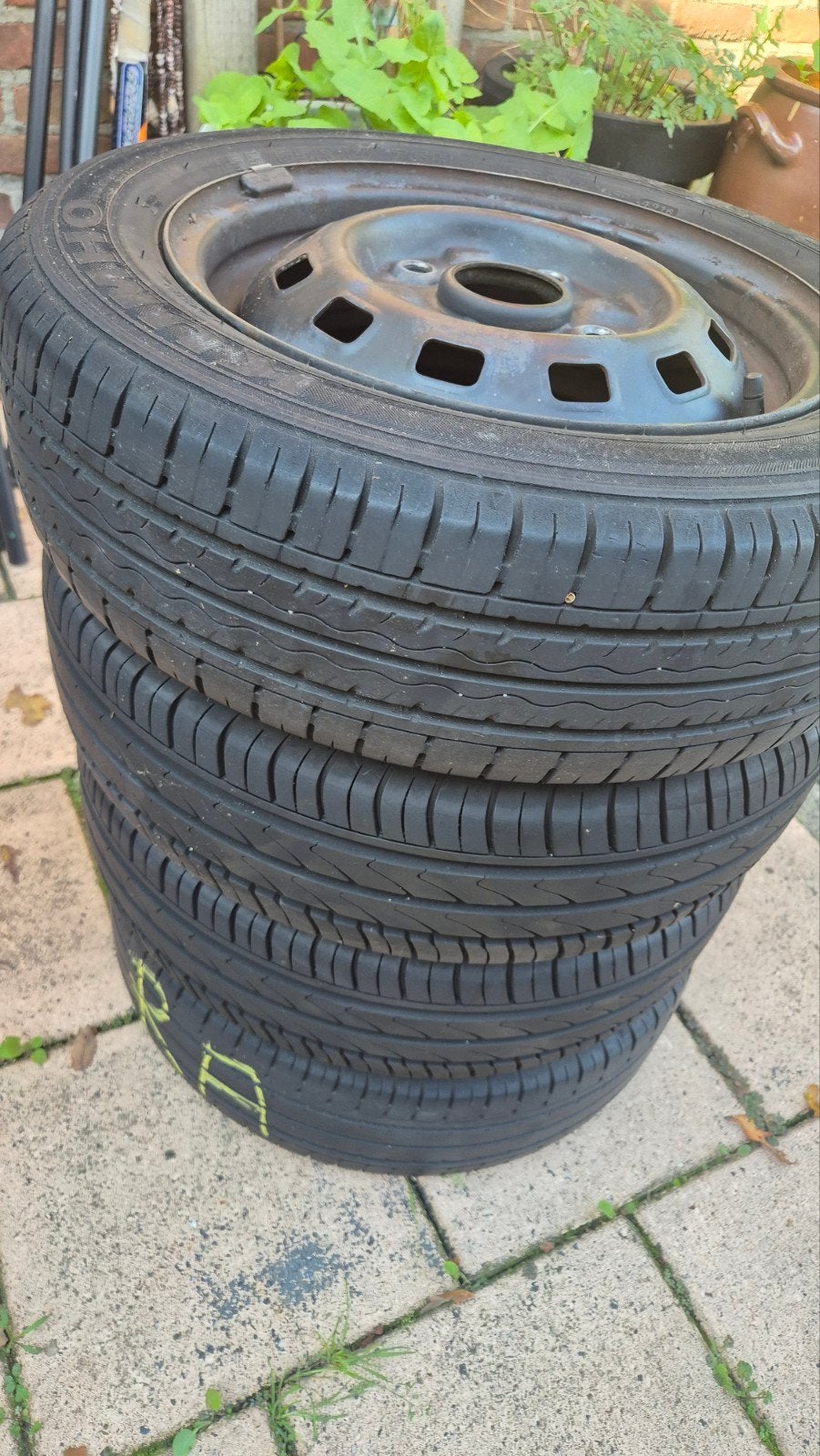 4 banden chevrolet matiz, Ophalen, Gebruikt