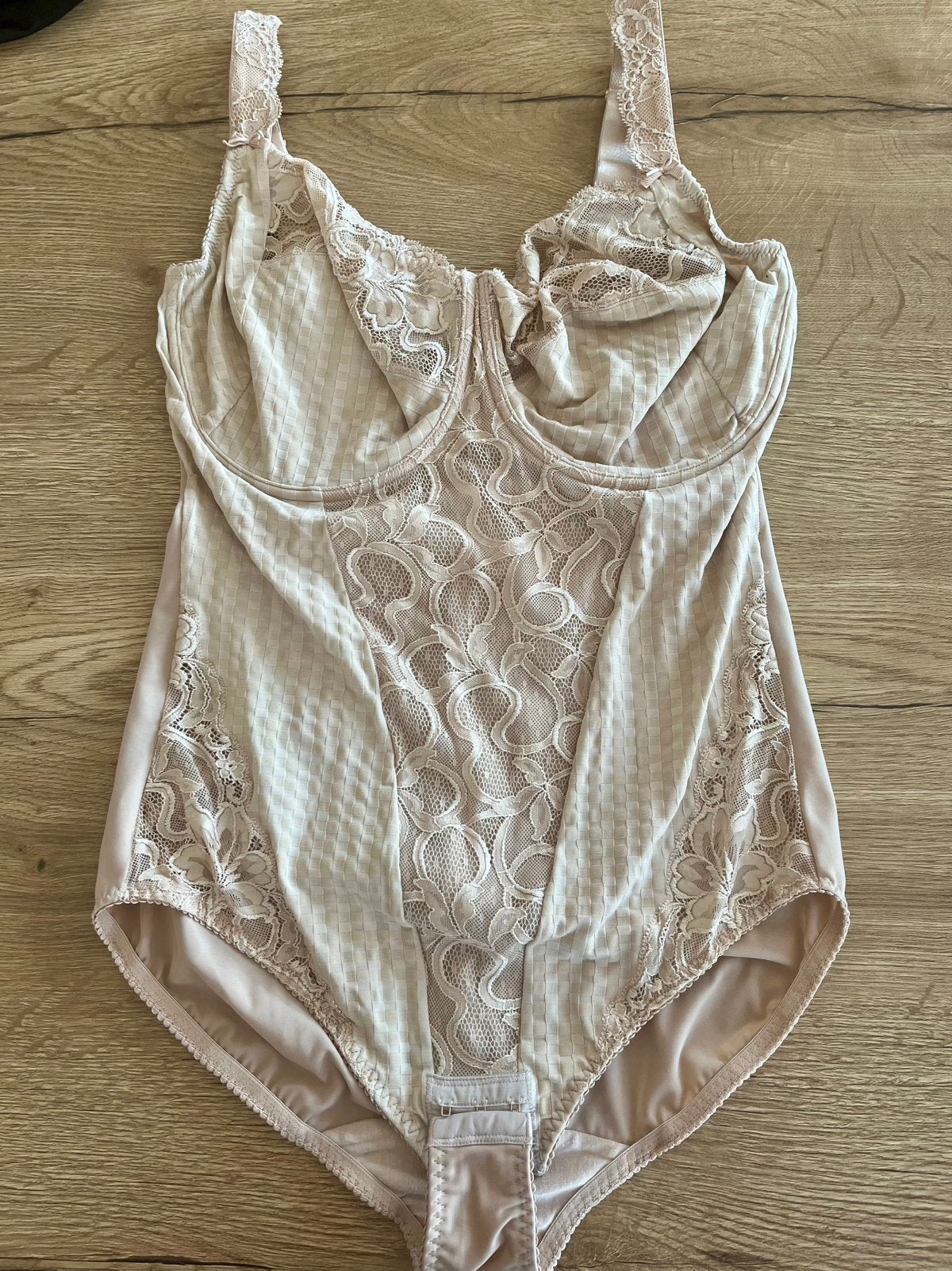 Prima donna 90F pantylette madison huid als  nieuw, Kleding | Dames, Beige, Ophalen of Verzenden, BH