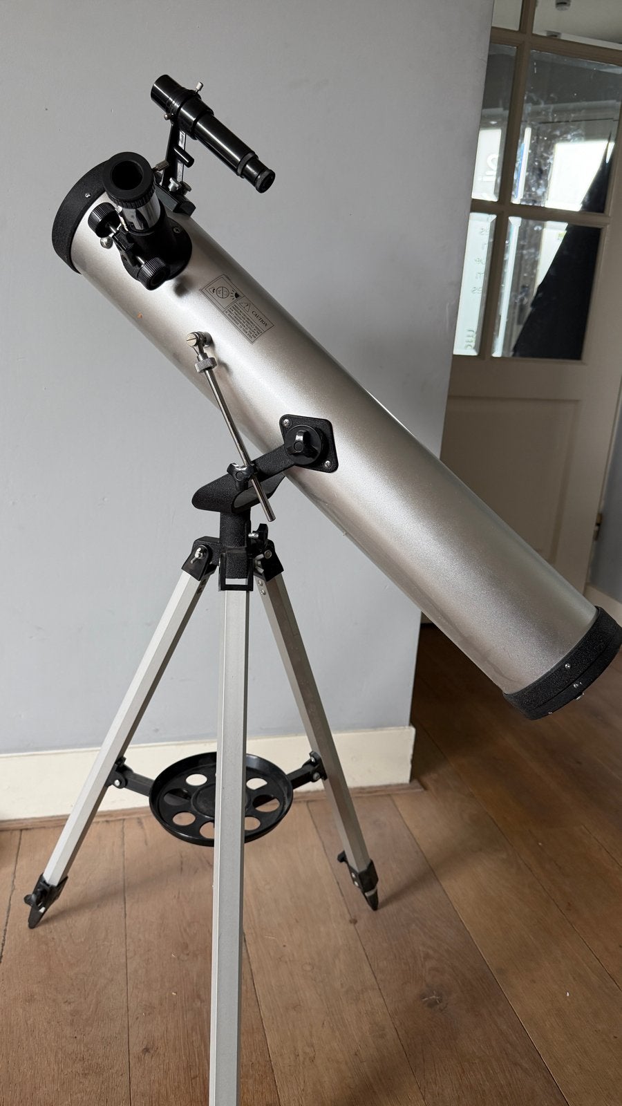 Spiegeltelescoop met statief - Ideaal voor beginners, Audio, Tv en Foto, Optische apparatuur | Telescopen, Gebruikt, 80 tot 200 mm