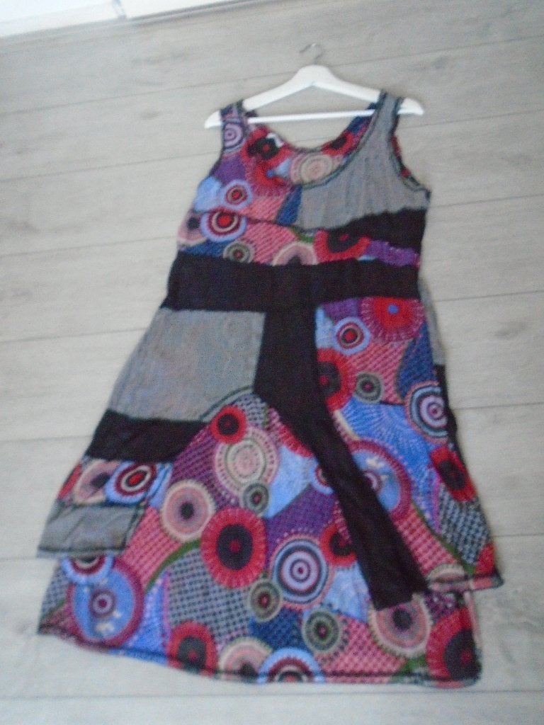 Dolce Vita zomer jurk met patchwork en cirkelpatroon maat 44, Maat 42/44 (L), Zo goed als nieuw, Dolce Vita, Boven de knie