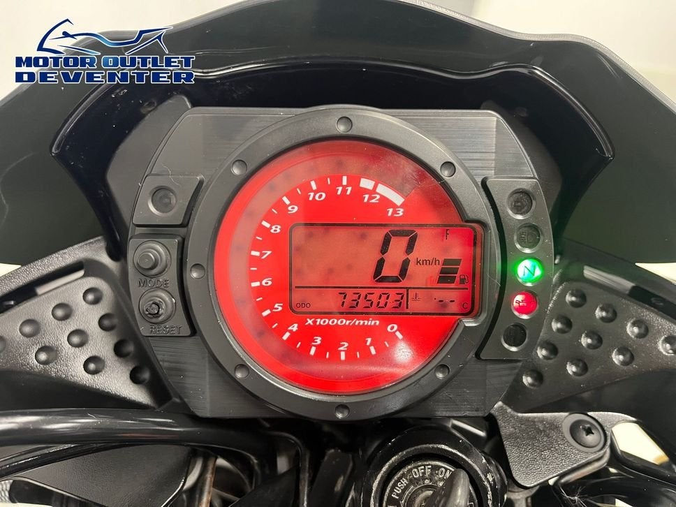 prachtige KAWASAKI Z 750 (bj 2004)Z750, Motoren, 4 cilinders, Motorrijbewijs A, Bedrijf, Onbekend
