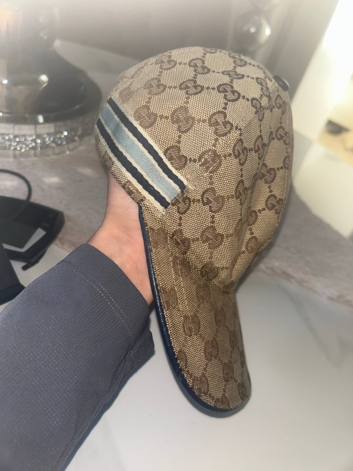 Cucci pet (m), Ophalen of Verzenden, Zo goed als nieuw, Pet