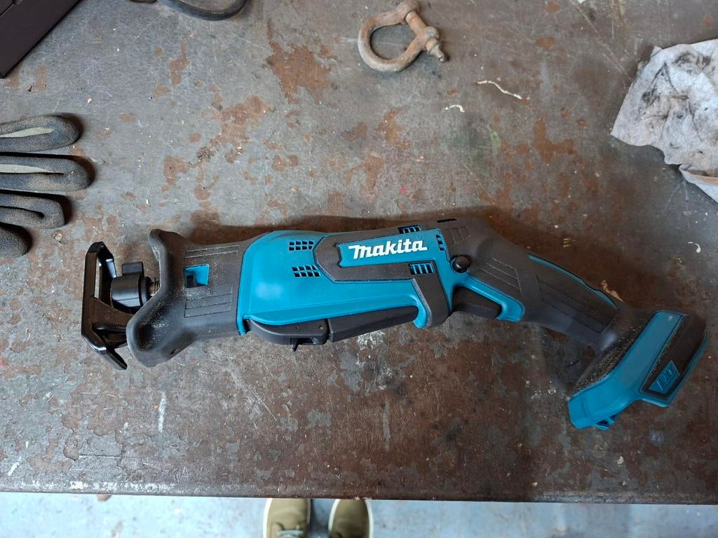 Makita reciprozaag, Doe-het-zelf en Verbouw, Gereedschap | Zaagmachines, Ophalen, Minder dan 30 mm, Zo goed als nieuw, Makita
