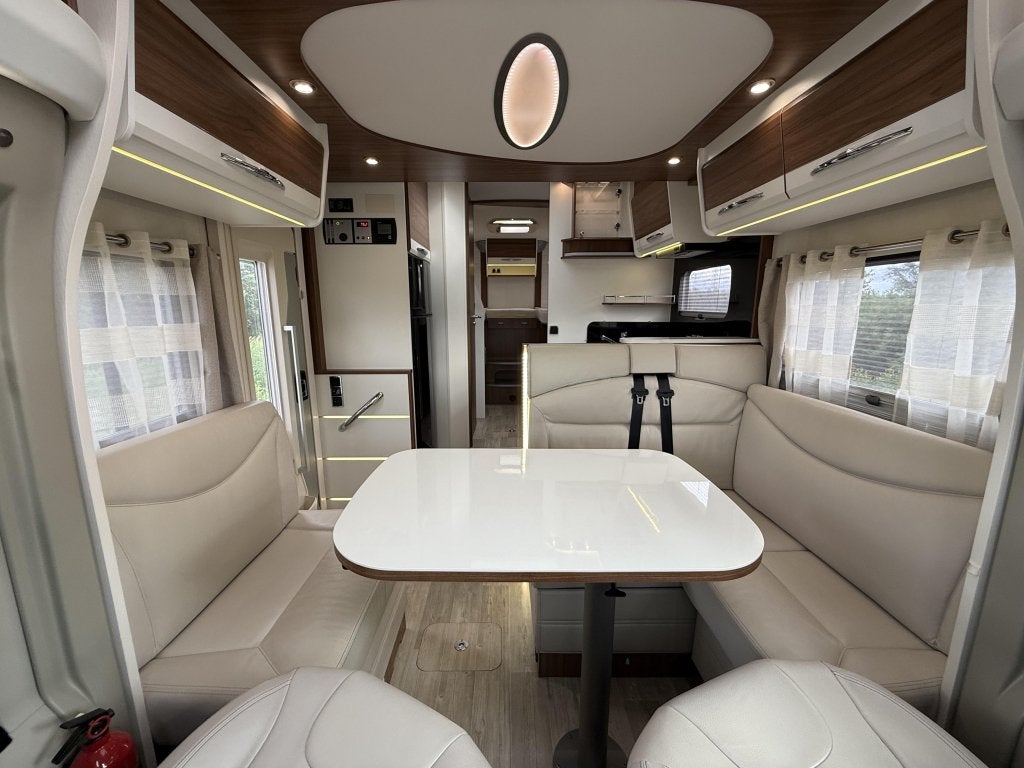 Caravans And Camping Pilote