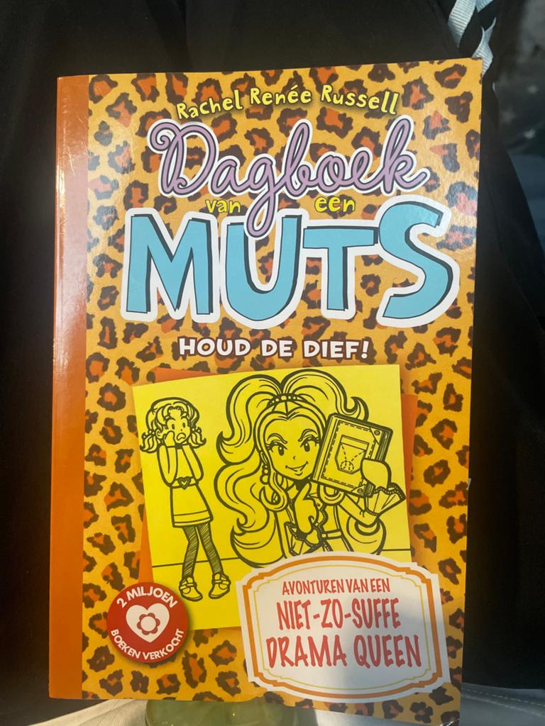 Dagboek van een Muts - Houd de Dief! (Rachel Renée Russell), Ophalen of Verzenden, Zo goed als nieuw
