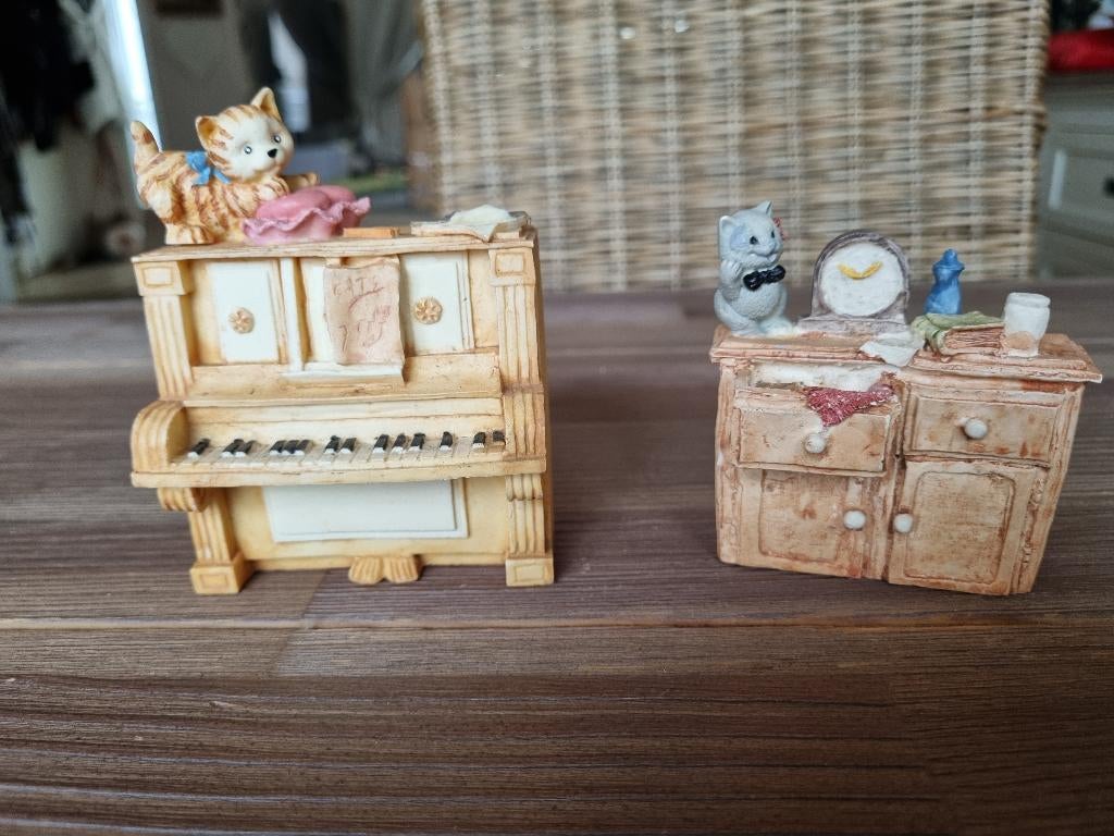 4 Prachtige Vintage Cats Doll House Ornamenten Kat Poes, Verzamelen, Verzenden, Gebruikt, Dier