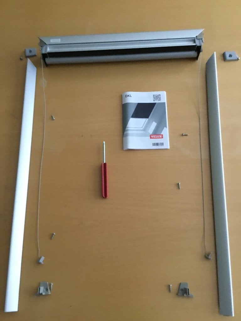 Velux verduisterend rolgordijn, Ophalen, Rolgordijn, Verduisterend, Metaal