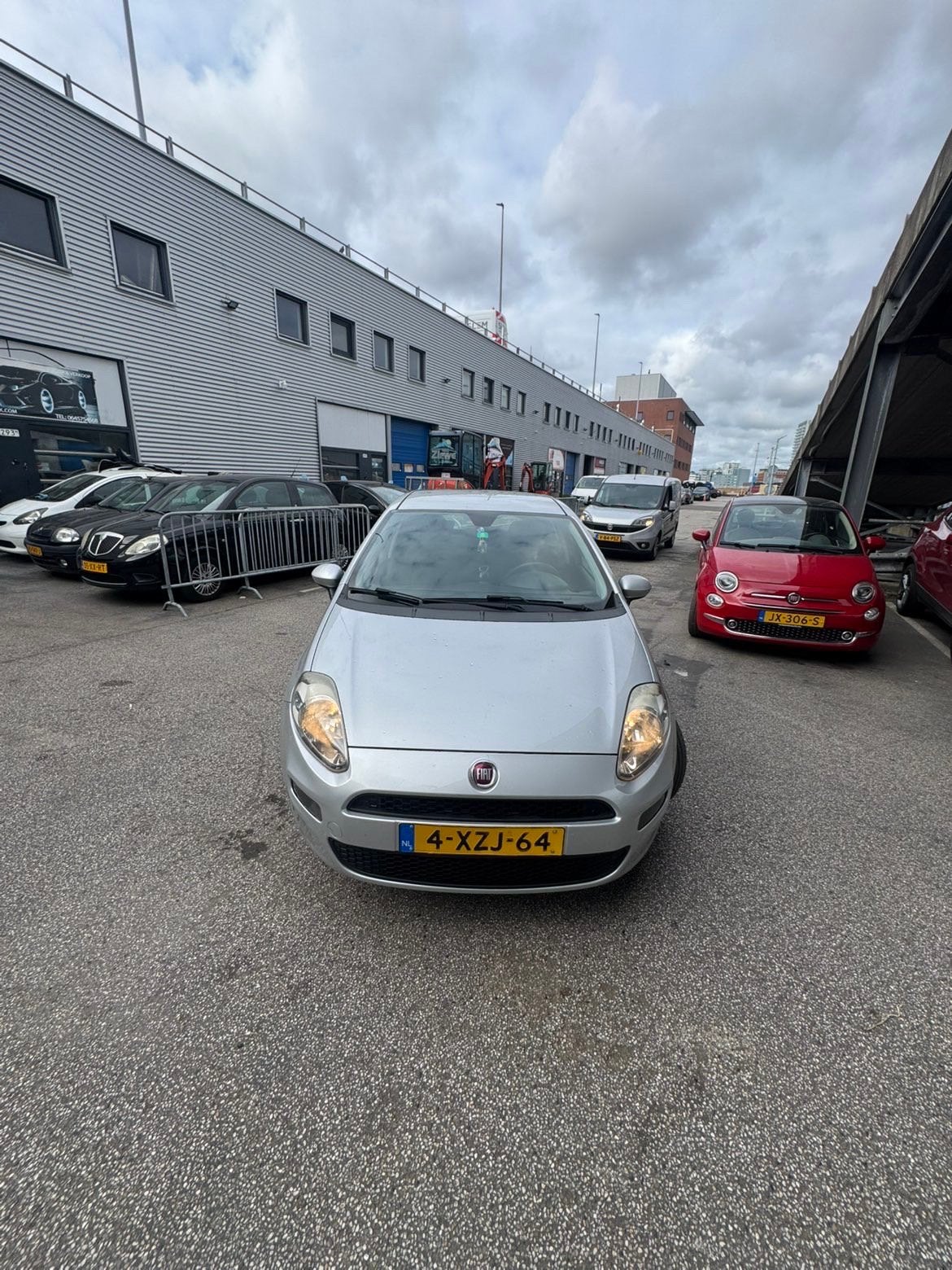 Fiat Punto 0.9 Twinair 74KW 5DR 2014 Grijs, Voorwielaandrijving, Stof, 100 pk, 49 €/maand