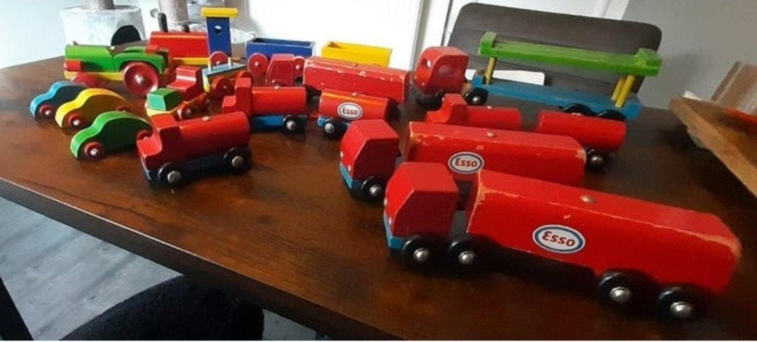 Vintage Houten Speelgoedtreinen & Auto's met Esso-logo, Ophalen of Verzenden