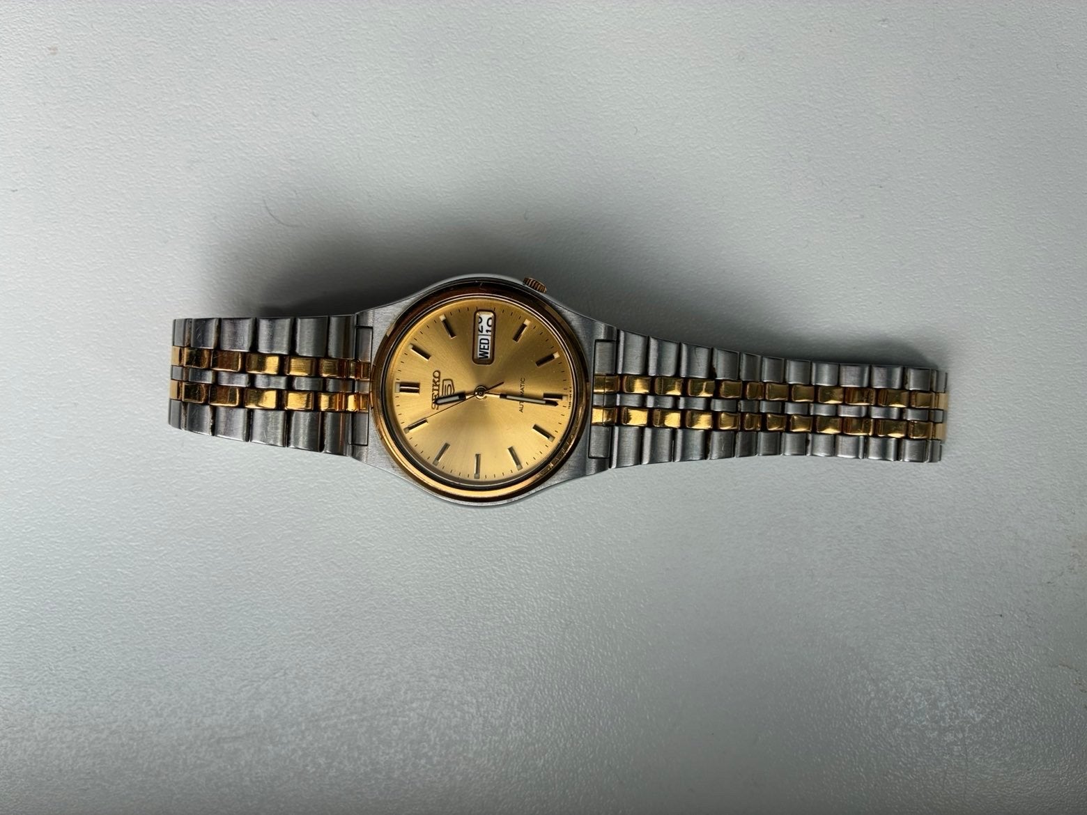 Seiko 5 Automatisch Horloge Goud/Zilver - Zo goed als nieuw, Sieraden, Tassen en Uiterlijk, Seiko, Staal, Polshorloge, Ophalen of Verzenden