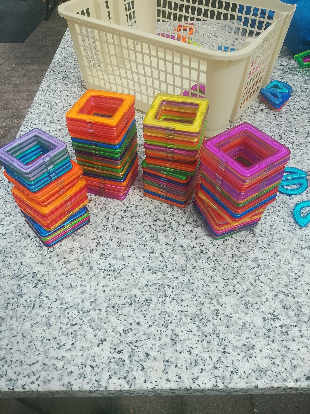 Magformers magnetische bouwstenen (250+ stuks), Ophalen of Verzenden, Zo goed als nieuw