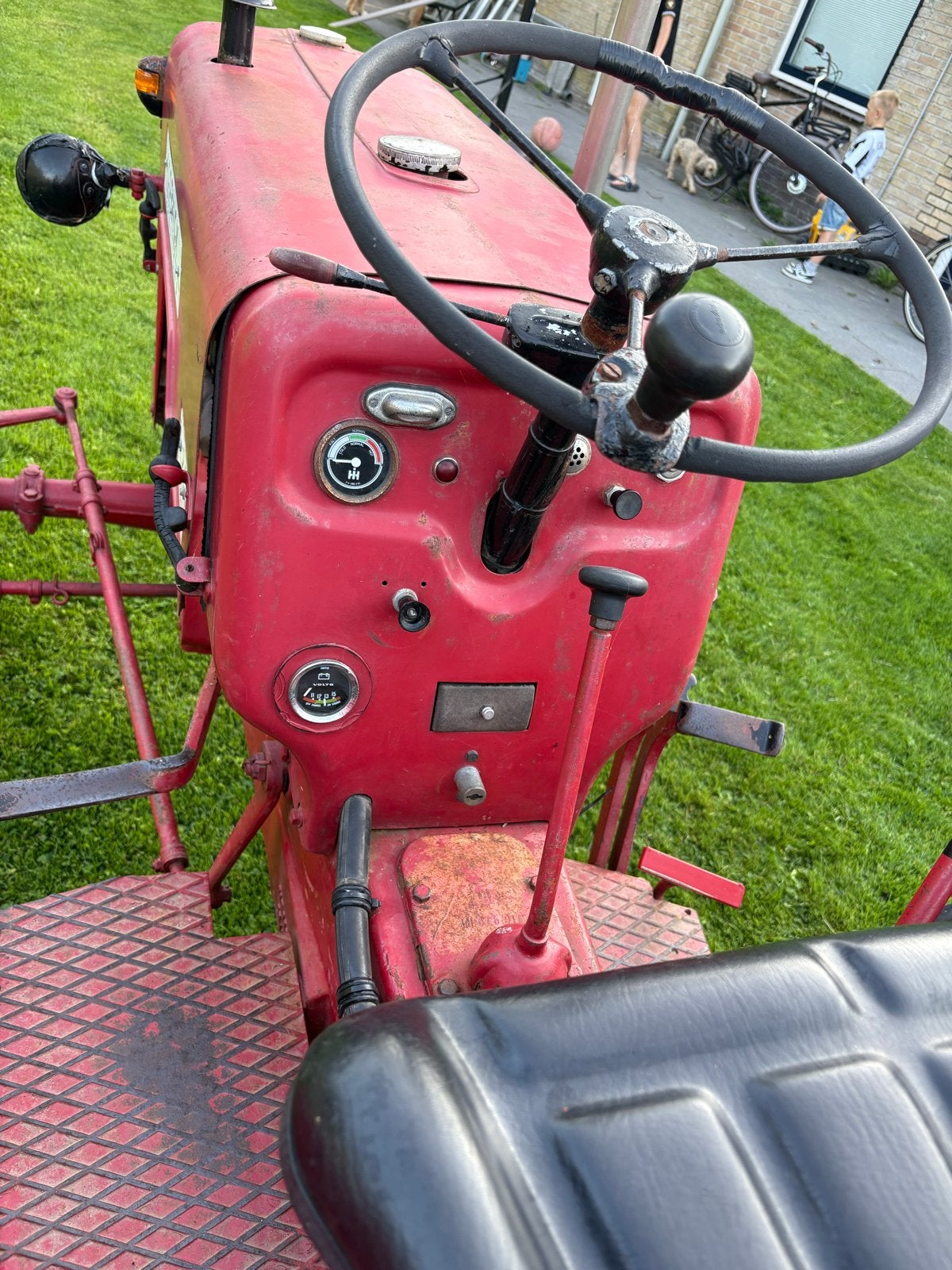 McCormick International D-214 Standard Oldtimer Tractor, Ophalen, Oldtimer, McCormick, Tot 80 Pk