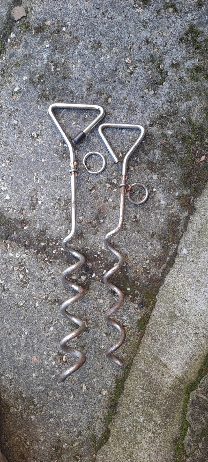 Schroefhaken hond, Ophalen