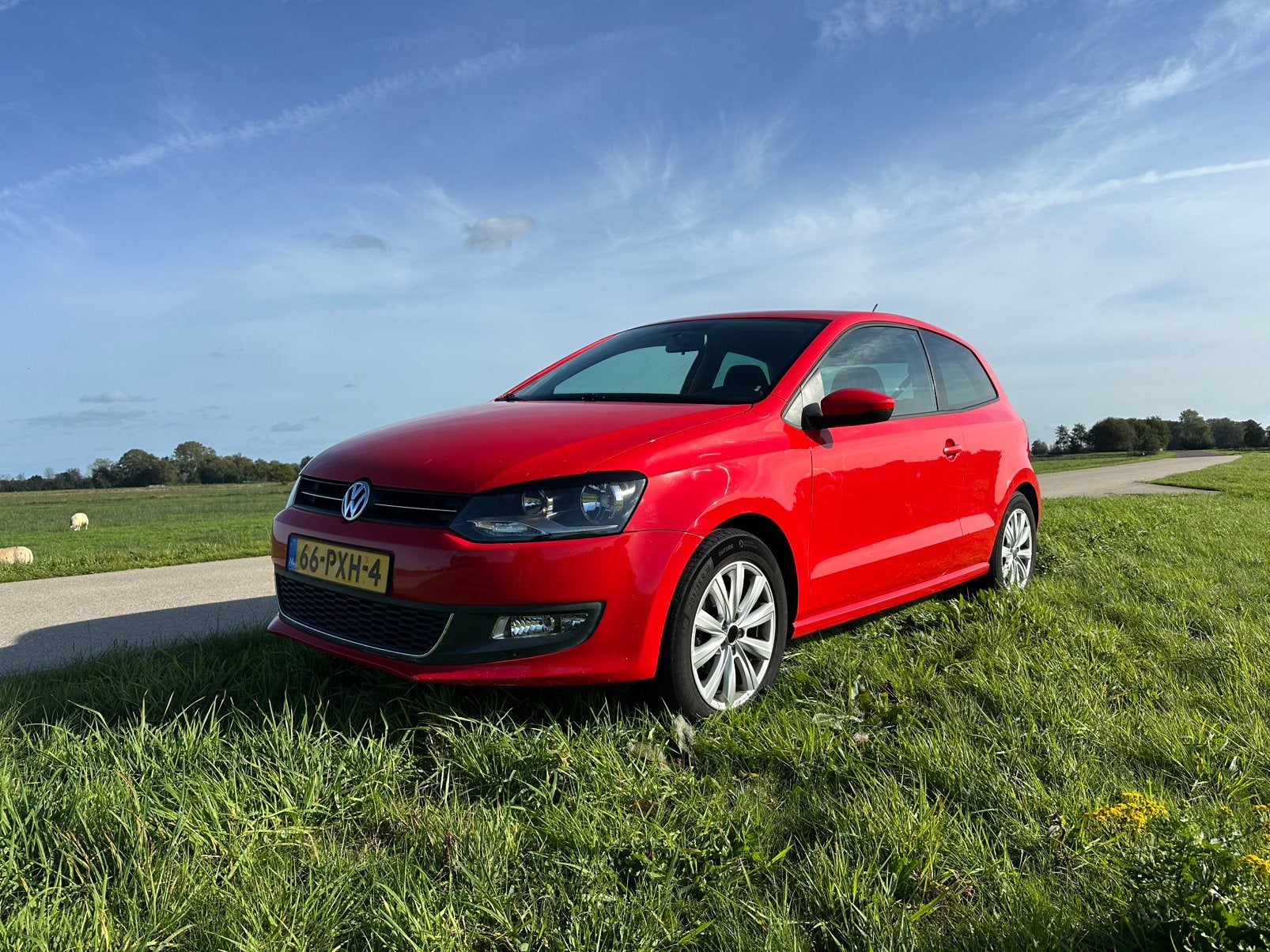 Volkswagen Polo 1.2 TSI Highline 140 pk 2011, Auto's, Voorwielaandrijving, 40 €/maand, Zwart, Leder en Stof