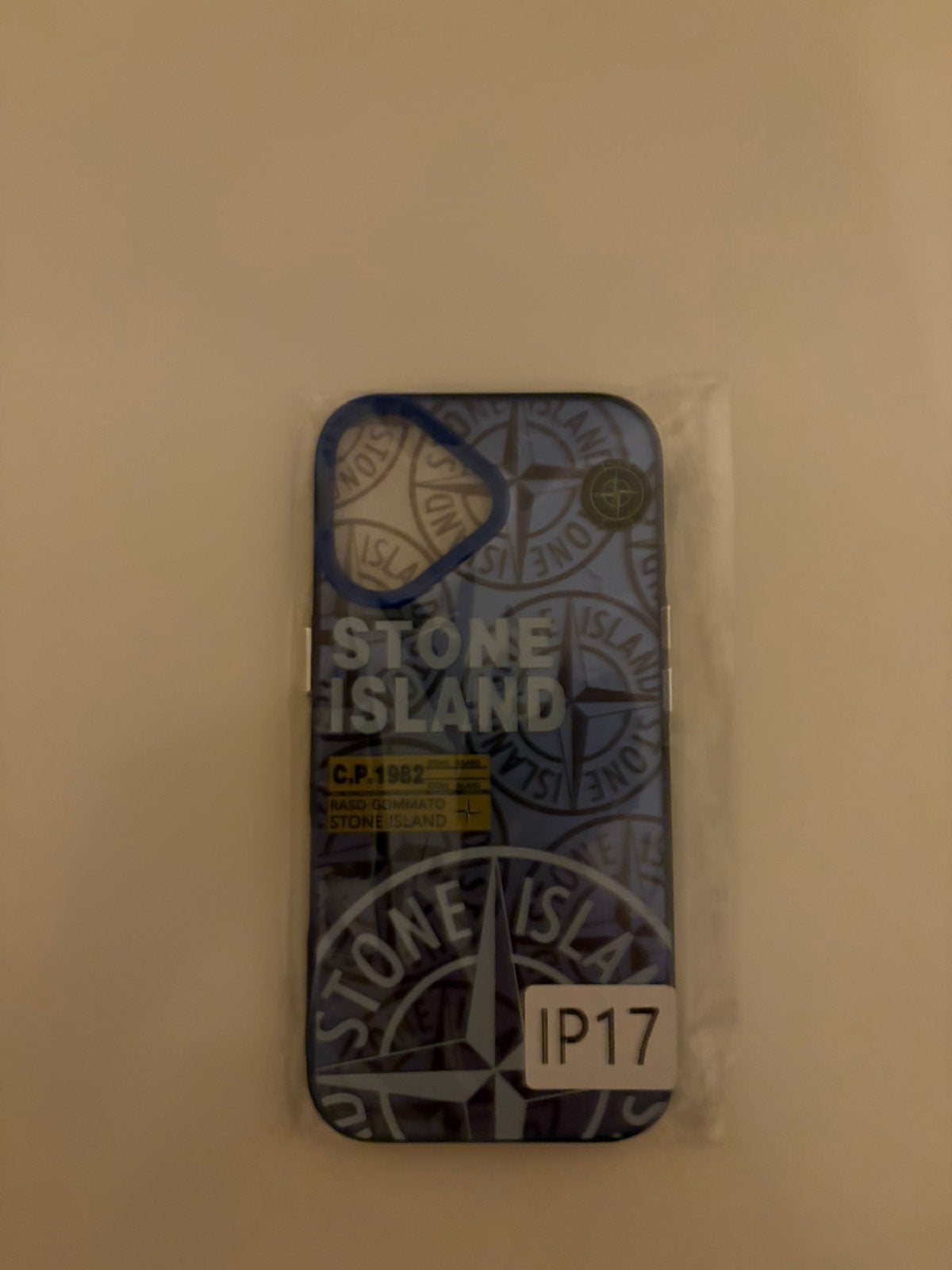 Iphone 17 hoesje blauw stone island, Verzenden, Zo goed als nieuw