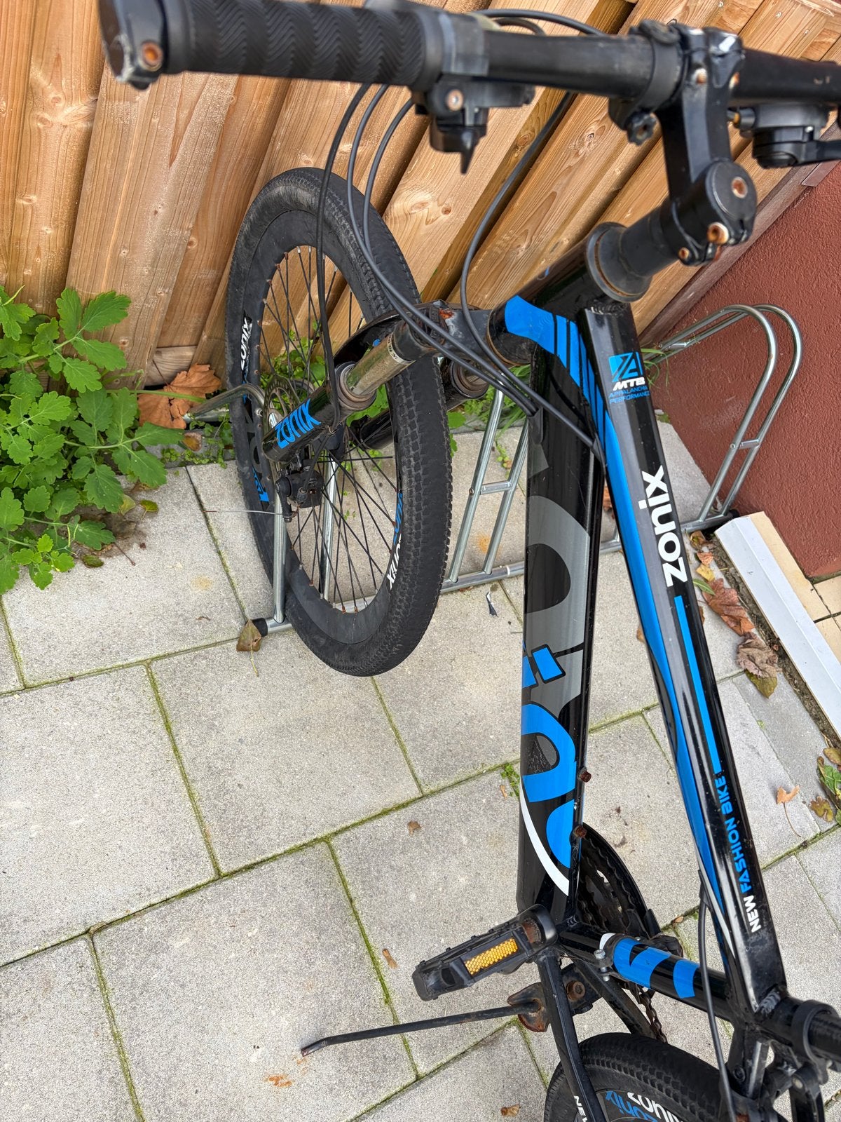 Zonix kinderfiets - 1 jaar oud, zadel verstelbaar, Ophalen of Verzenden, Gebruikt, 24 inch